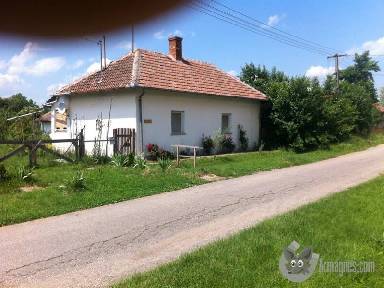 családi ház apróhirdetés feladás eladás