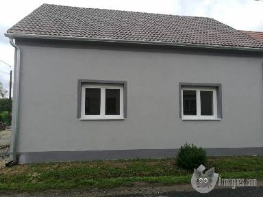 Családi ház apróhirdetés képe