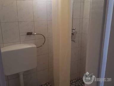 Albérlet kiadó 2 fő részére apróhirdetés képe