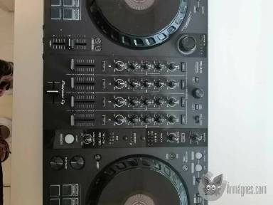 Eladó Pioneer DDJ-FLX6 4 csatornás DJ vezérlő Rekordbox és Serato DJ Pro készülé apróhirdetés képe