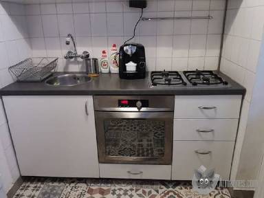 Kiadó és azonnal költözhető lakás kiadó apróhirdetés képe