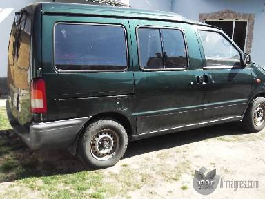 nissan vanette  apróhirdetés képe