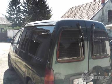 nissan vanette  apróhirdetés képe