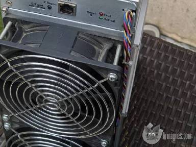 Antminer zcash Z15 Pro 840k (2,000 usdt ) apróhirdetés képe