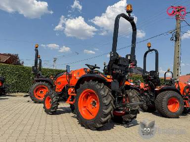 Eladó új ACE VEER 3000 25 LE-s kistraktor apróhirdetés képe
