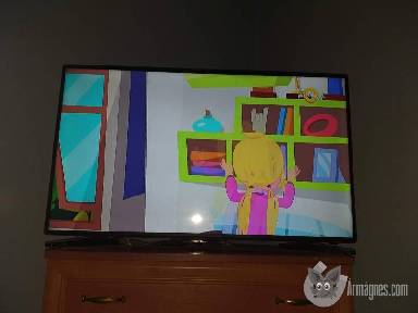 Tech televízió full hd 108 cm apróhirdetés feladás eladás