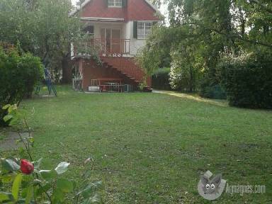 Balatonon vízparti 6 fős stúdió apartman KIADÓ apróhirdetés képe
